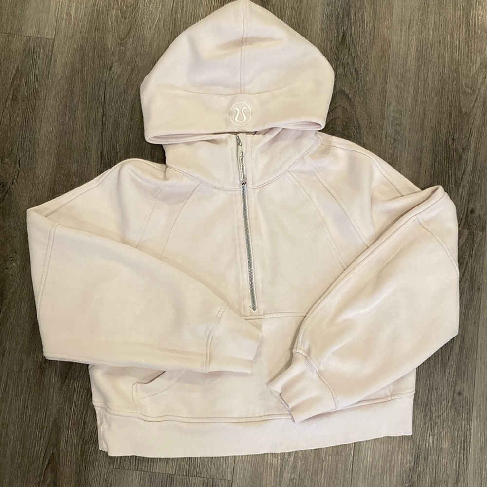 White Opal Lululemon Scuba xs/s
